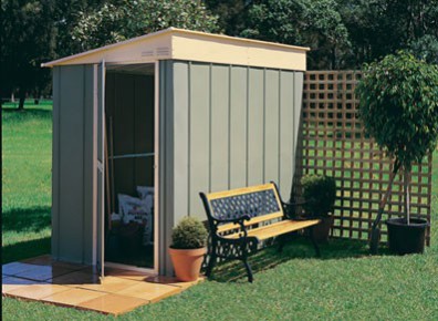 Cabanon de jardin adossé ou adossable à la maison en métal